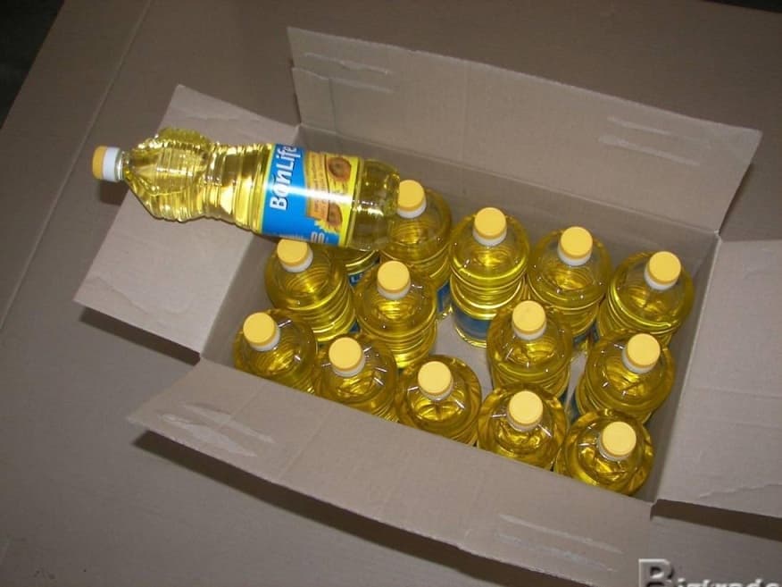 Refined and Crude Rapeseed Oil